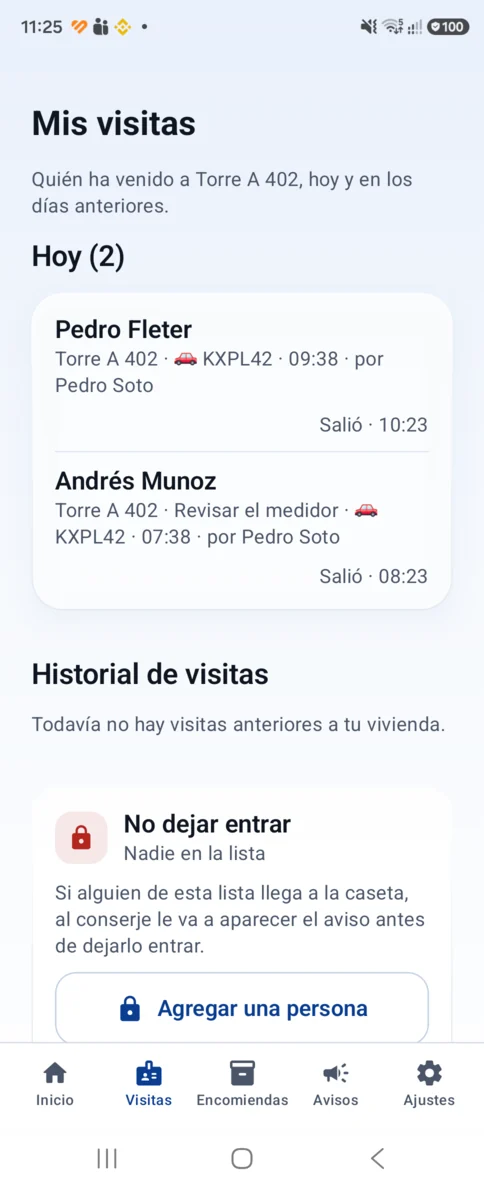 Pantalla «Mis visitas», la que ve un residente: solo las visitas a su propia vivienda, las de hoy y las de días anteriores, y abajo su lista de personas que no deben entrar.